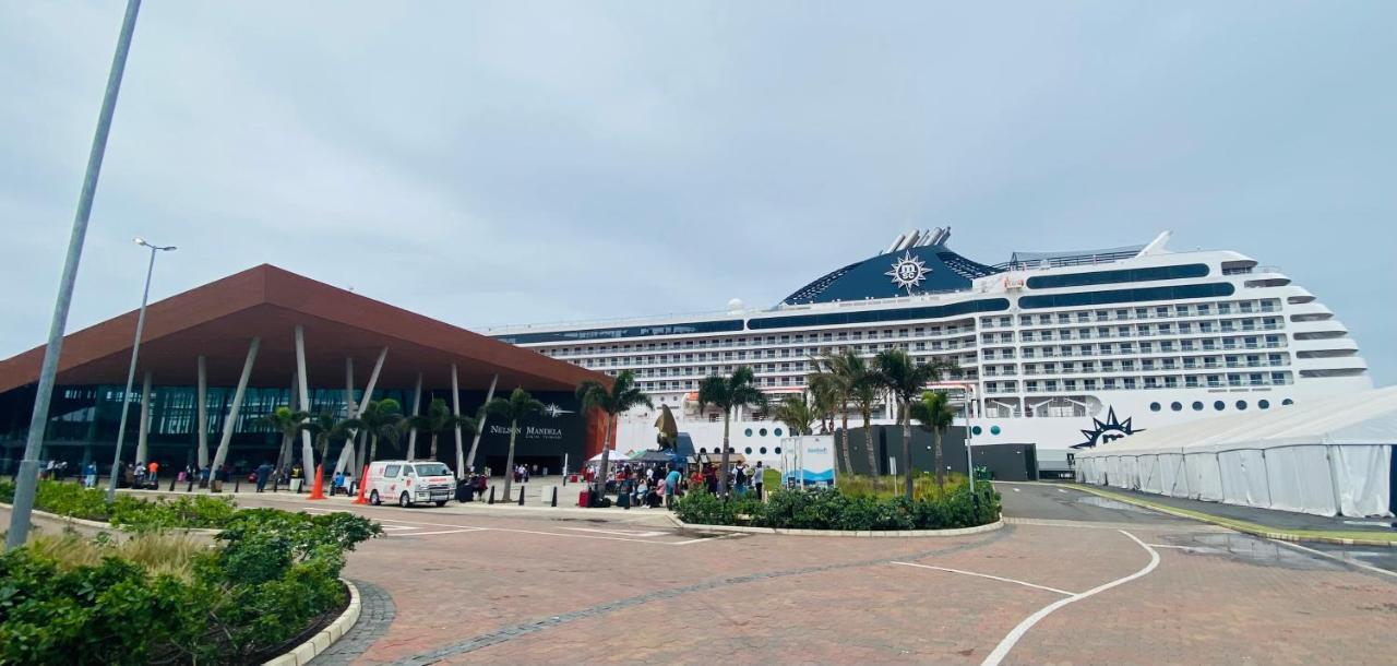 The Waves, 806 Quayside Point Waterfront * Durban